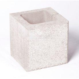   Leier Modern kerítéskő finomszórt félkő (20x20x20) - törtfehér 